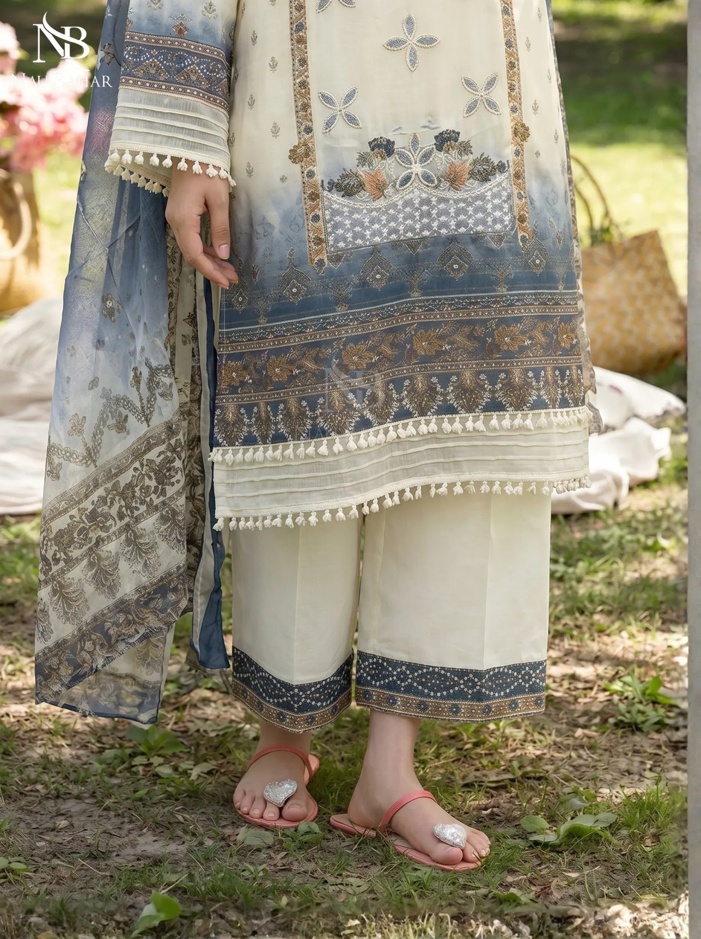Off White - Embroidered Zari Lawn Stitched 3 Piece - NauBahar